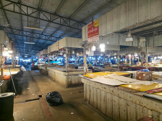 Pork Shortage Drives Up Meat Prices and Pressures Vientiane Businesses